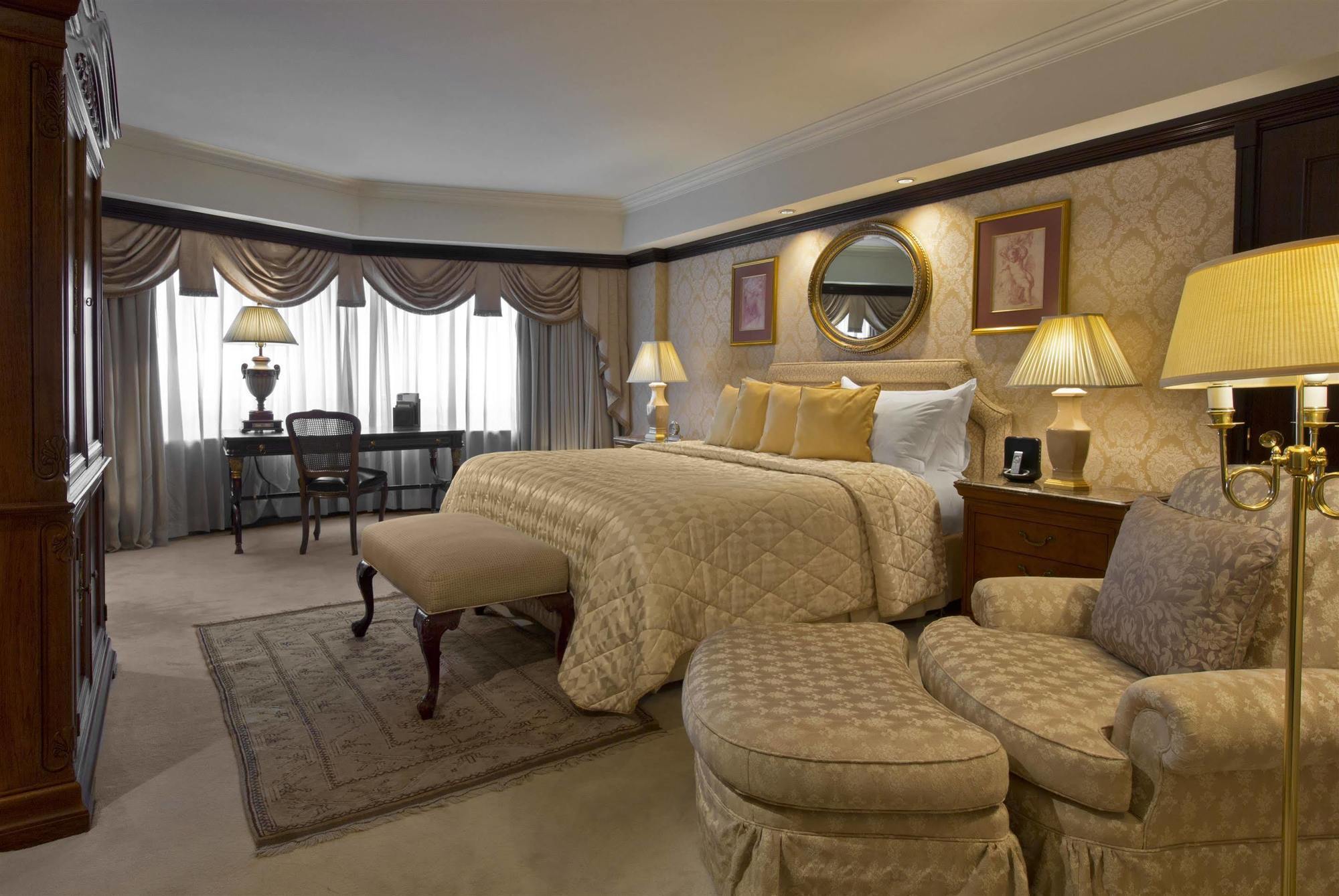 San Cristobal Tower - A Luxury Collection Hotel ซานติอาโก ภายนอก รูปภาพ